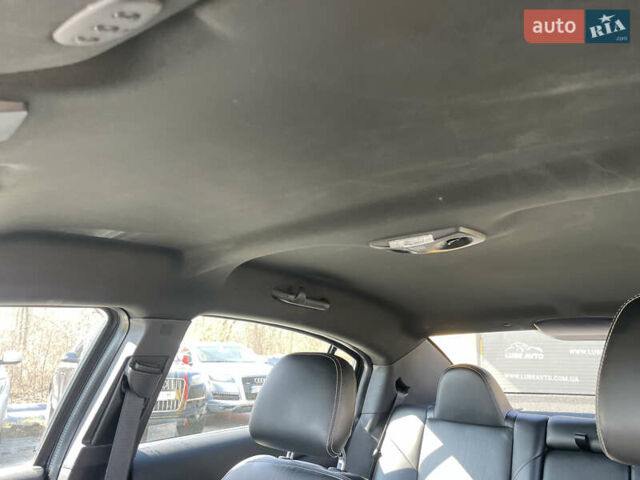 Крайслер 200 2013 в Львове на Automoto.ua Черный Крайслер 200, объемом двигателя 3.61 л и пробегом 46 тыс. км за 6800 $, фото 11 на Automoto.ua