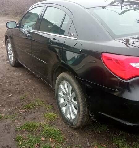 Черный Крайслер 200, объемом двигателя 2.36 л и пробегом 100 тыс. км за 5999 $, фото 1 на Automoto.ua