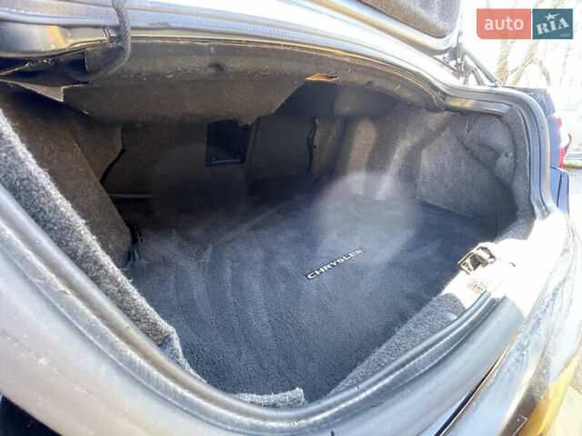 Крайслер 200 2013 в Львове на Automoto.ua Черный Крайслер 200, объемом двигателя 3.61 л и пробегом 46 тыс. км за 6800 $, фото 6 на Automoto.ua