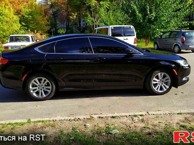 Черный Крайслер 200, объемом двигателя 2.4 л и пробегом 0 тыс. км за 9999 $, фото 1 на Automoto.ua