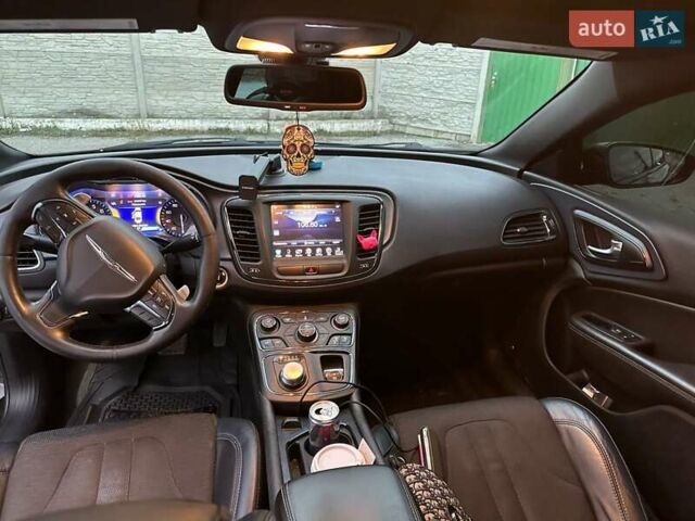 Черный Крайслер 200, объемом двигателя 3.6 л и пробегом 218 тыс. км за 9700 $, фото 6 на Automoto.ua