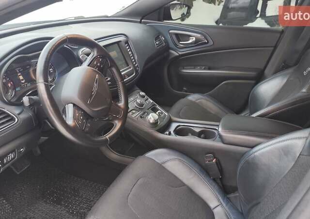 Чорний Крайслер 200, об'ємом двигуна 3.61 л та пробігом 148 тис. км за 12700 $, фото 25 на Automoto.ua