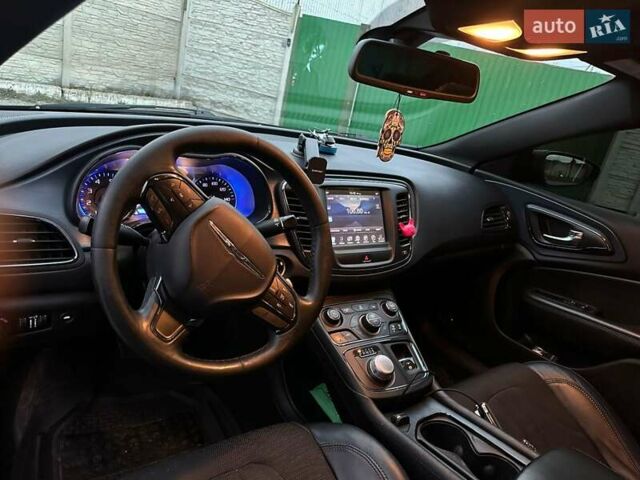 Черный Крайслер 200, объемом двигателя 3.6 л и пробегом 218 тыс. км за 9700 $, фото 3 на Automoto.ua