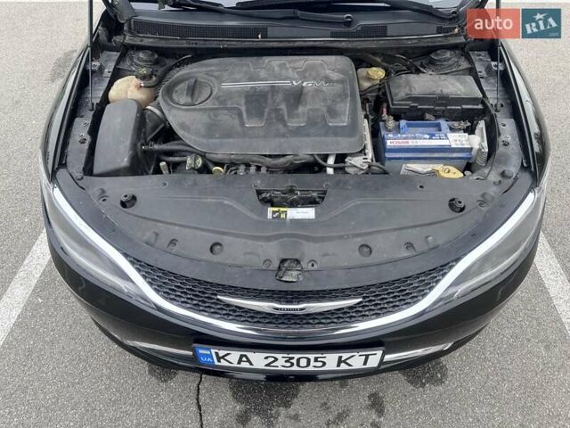 Черный Крайслер 200, объемом двигателя 3.6 л и пробегом 139 тыс. км за 10400 $, фото 28 на Automoto.ua