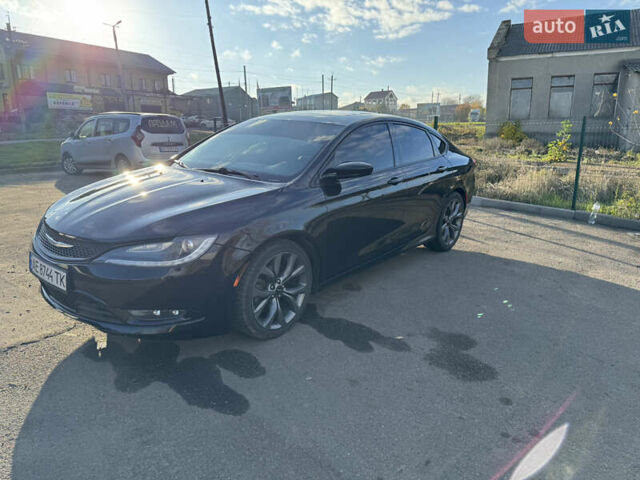 Крайслер 200 2014 в Первомайск на Automoto.ua Черный Крайслер 200, объемом двигателя 2.36 л и пробегом 177 тыс. км за 11000 $, фото 1 на Automoto.ua