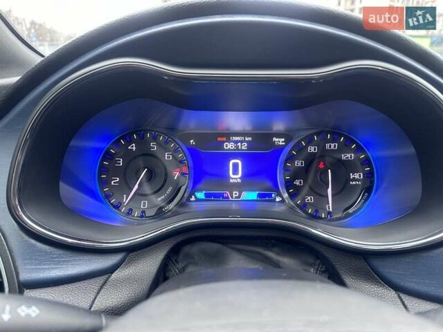 Черный Крайслер 200, объемом двигателя 3.6 л и пробегом 139 тыс. км за 10400 $, фото 20 на Automoto.ua