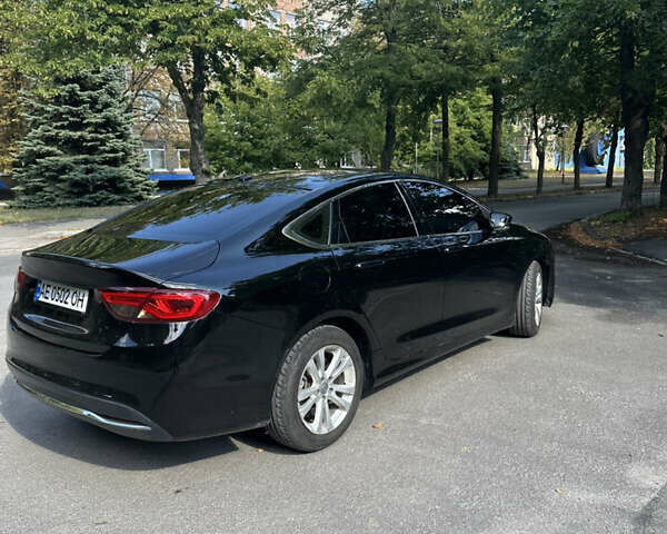 Черный Крайслер 200, объемом двигателя 2.4 л и пробегом 98 тыс. км за 9300 $, фото 6 на Automoto.ua