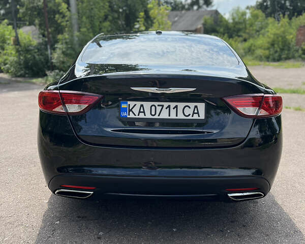 Черный Крайслер 200, объемом двигателя 2.4 л и пробегом 208 тыс. км за 10000 $, фото 4 на Automoto.ua