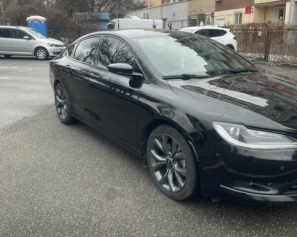 Черный Крайслер 200, объемом двигателя 2.36 л и пробегом 66 тыс. км за 11400 $, фото 3 на Automoto.ua