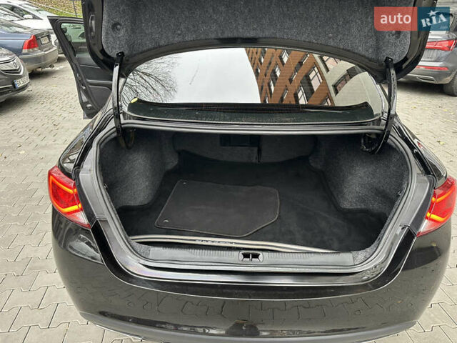 Чорний Крайслер 200, об'ємом двигуна 2.36 л та пробігом 230 тис. км за 9400 $, фото 12 на Automoto.ua