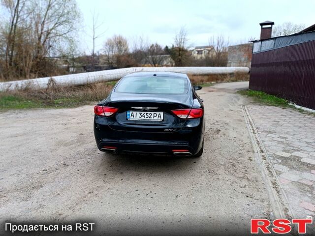 Черный Крайслер 200, объемом двигателя 2.4 л и пробегом 225 тыс. км за 8500 $, фото 5 на Automoto.ua