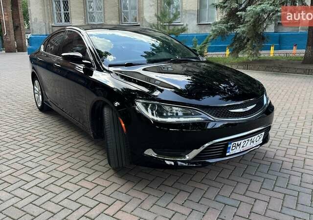 Черный Крайслер 200, объемом двигателя 2.4 л и пробегом 122 тыс. км за 12700 $, фото 1 на Automoto.ua