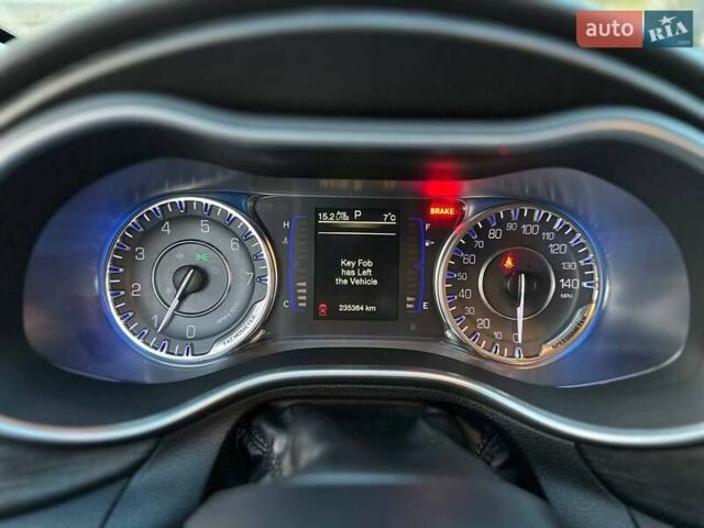 Чорний Крайслер 200, об'ємом двигуна 2.36 л та пробігом 220 тис. км за 7950 $, фото 14 на Automoto.ua