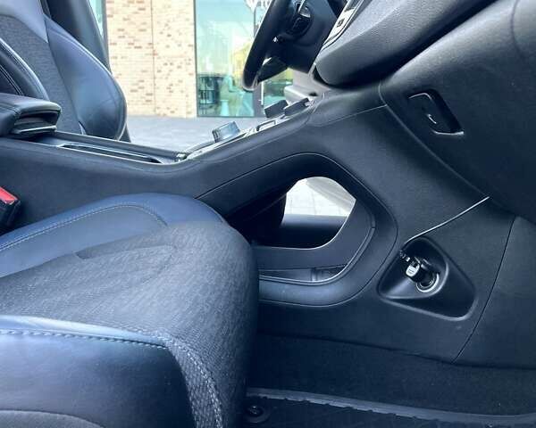 Чорний Крайслер 200, об'ємом двигуна 2.4 л та пробігом 105 тис. км за 14700 $, фото 18 на Automoto.ua
