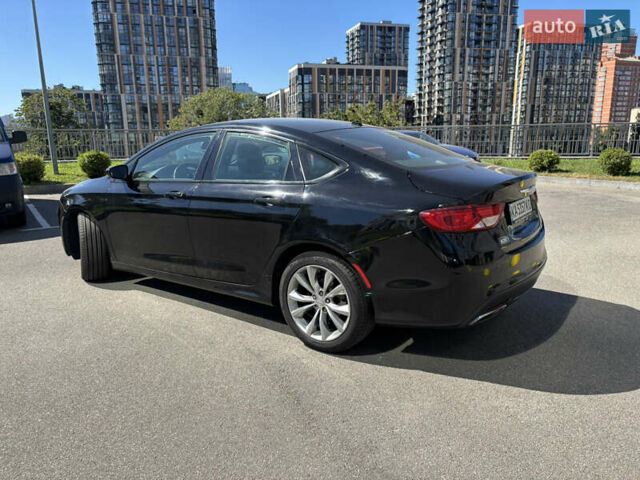 Черный Крайслер 200, объемом двигателя 2.4 л и пробегом 171 тыс. км за 9299 $, фото 6 на Automoto.ua