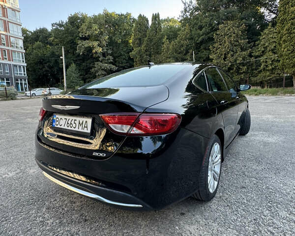 Черный Крайслер 200, объемом двигателя 2.4 л и пробегом 220 тыс. км за 8700 $, фото 10 на Automoto.ua
