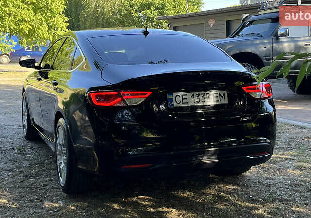 Черный Крайслер 200, объемом двигателя 2.4 л и пробегом 201 тыс. км за 9800 $, фото 8 на Automoto.ua