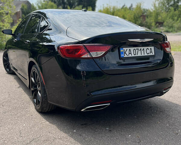 Черный Крайслер 200, объемом двигателя 2.4 л и пробегом 208 тыс. км за 10000 $, фото 5 на Automoto.ua