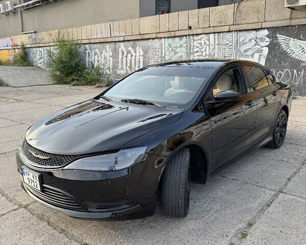 Черный Крайслер 200, объемом двигателя 2.36 л и пробегом 165 тыс. км за 9900 $, фото 7 на Automoto.ua