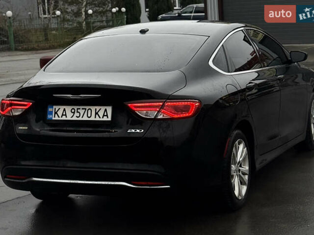 Черный Крайслер 200, объемом двигателя 2.36 л и пробегом 198 тыс. км за 8850 $, фото 3 на Automoto.ua