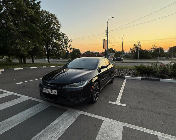 Черный Крайслер 200, объемом двигателя 2.4 л и пробегом 234 тыс. км за 9600 $, фото 6 на Automoto.ua