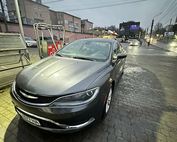 Черный Крайслер 200, объемом двигателя 2.36 л и пробегом 178 тыс. км за 8199 $, фото 7 на Automoto.ua