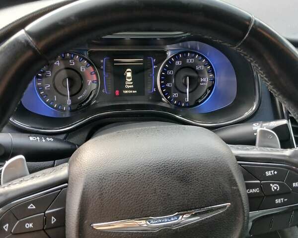 Черный Крайслер 200, объемом двигателя 2.36 л и пробегом 110 тыс. км за 13500 $, фото 4 на Automoto.ua