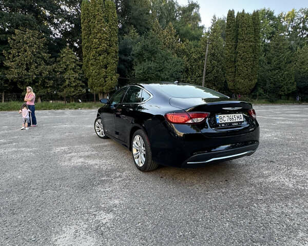 Черный Крайслер 200, объемом двигателя 2.4 л и пробегом 220 тыс. км за 8700 $, фото 12 на Automoto.ua