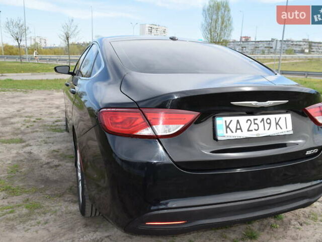 Чорний Крайслер 200, об'ємом двигуна 2.36 л та пробігом 160 тис. км за 10500 $, фото 5 на Automoto.ua
