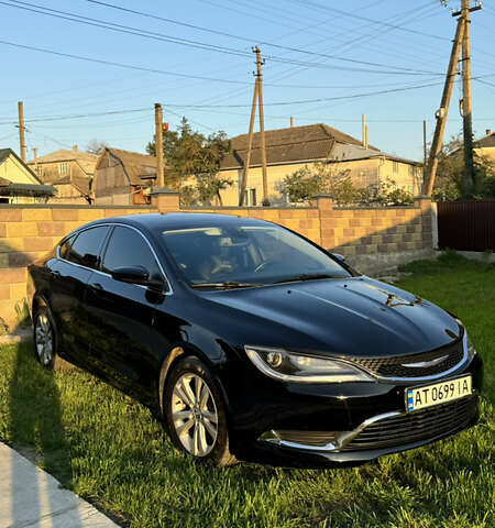 Черный Крайслер 200, объемом двигателя 2.36 л и пробегом 163 тыс. км за 12500 $, фото 1 на Automoto.ua