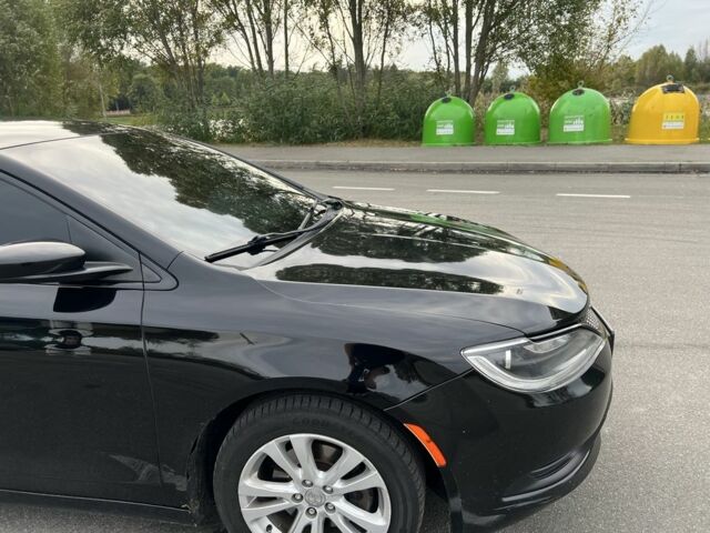 Чорний Крайслер 200, об'ємом двигуна 2.4 л та пробігом 285 тис. км за 9000 $, фото 6 на Automoto.ua