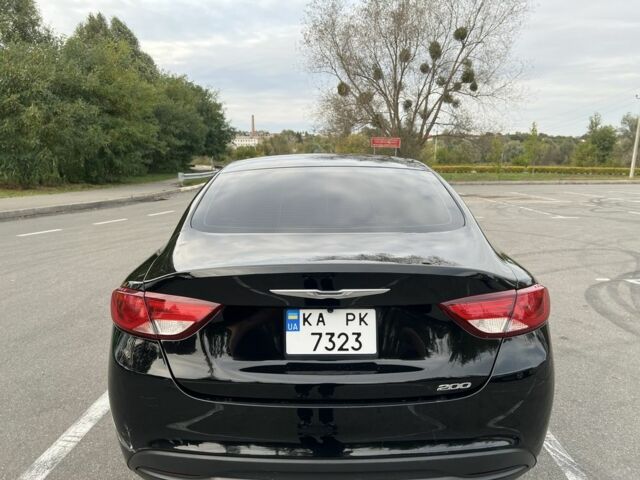 Чорний Крайслер 200, об'ємом двигуна 2.4 л та пробігом 285 тис. км за 9000 $, фото 2 на Automoto.ua