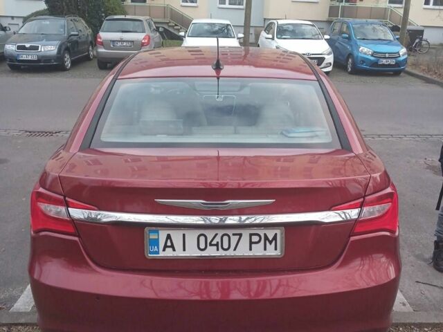 Червоний Крайслер 200, об'ємом двигуна 2.4 л та пробігом 160 тис. км за 6030 $, фото 2 на Automoto.ua