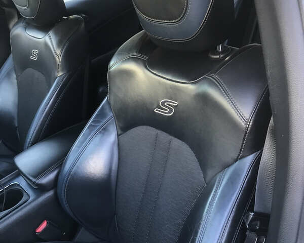 Красный Крайслер 200, объемом двигателя 2.4 л и пробегом 200 тыс. км за 9000 $, фото 34 на Automoto.ua