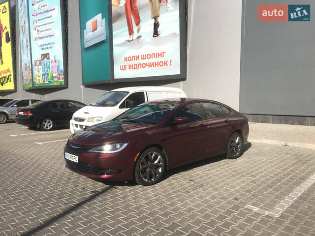 Красный Крайслер 200, объемом двигателя 2.4 л и пробегом 200 тыс. км за 9000 $, фото 5 на Automoto.ua