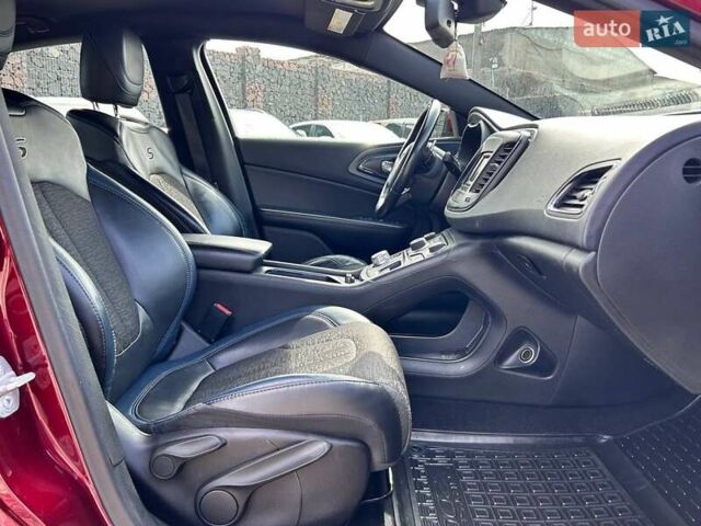 Красный Крайслер 200, объемом двигателя 2.4 л и пробегом 96 тыс. км за 9400 $, фото 28 на Automoto.ua