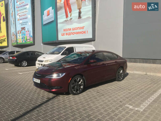 Красный Крайслер 200, объемом двигателя 2.4 л и пробегом 200 тыс. км за 9000 $, фото 4 на Automoto.ua