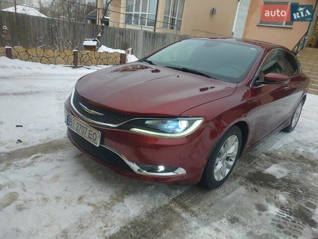 Красный Крайслер 200, объемом двигателя 3.6 л и пробегом 68 тыс. км за 12000 $, фото 3 на Automoto.ua