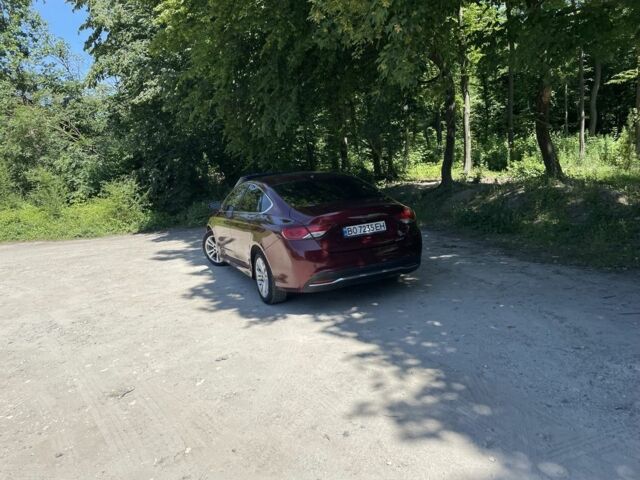 Красный Крайслер 200, объемом двигателя 2.4 л и пробегом 212 тыс. км за 9000 $, фото 13 на Automoto.ua