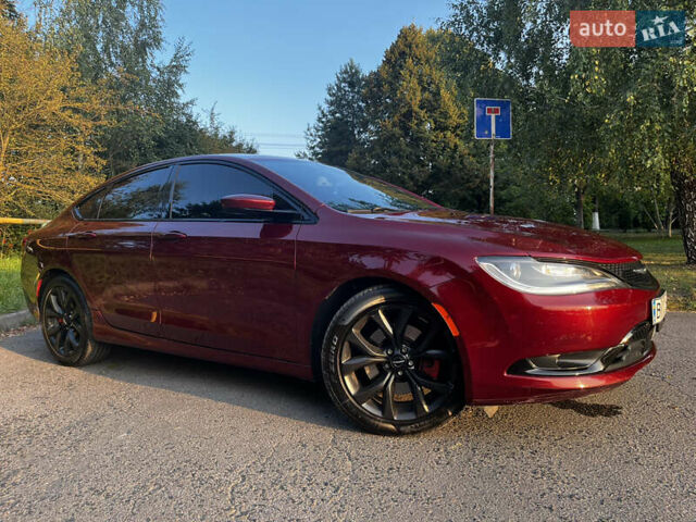Красный Крайслер 200, объемом двигателя 2.4 л и пробегом 208 тыс. км за 11000 $, фото 10 на Automoto.ua