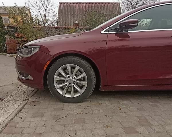 Червоний Крайслер 200, об'ємом двигуна 3.6 л та пробігом 118 тис. км за 10900 $, фото 2 на Automoto.ua