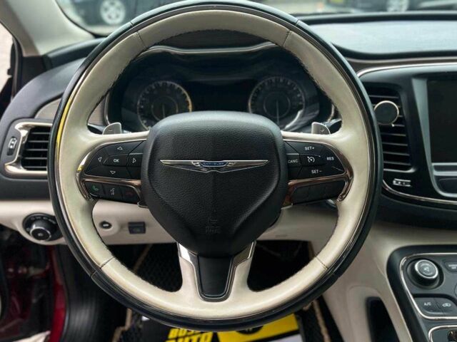 Красный Крайслер 200, объемом двигателя 3.6 л и пробегом 208 тыс. км за 13200 $, фото 12 на Automoto.ua