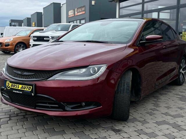 Красный Крайслер 200, объемом двигателя 3.6 л и пробегом 208 тыс. км за 13200 $, фото 2 на Automoto.ua