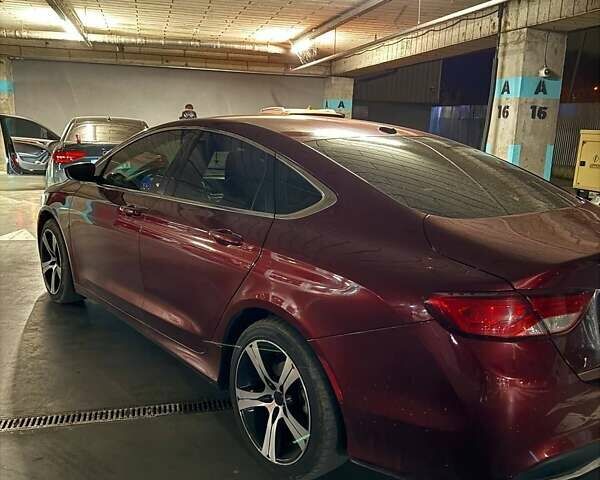 Червоний Крайслер 200, об'ємом двигуна 2.4 л та пробігом 184 тис. км за 8599 $, фото 4 на Automoto.ua