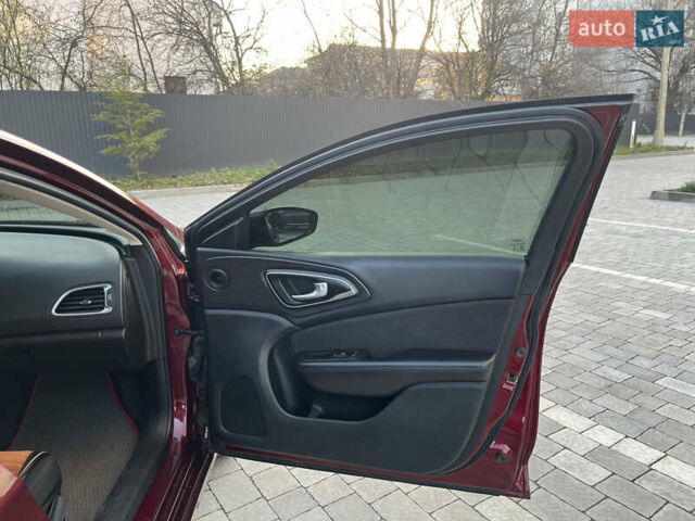 Червоний Крайслер 200, об'ємом двигуна 2.36 л та пробігом 185 тис. км за 10950 $, фото 57 на Automoto.ua