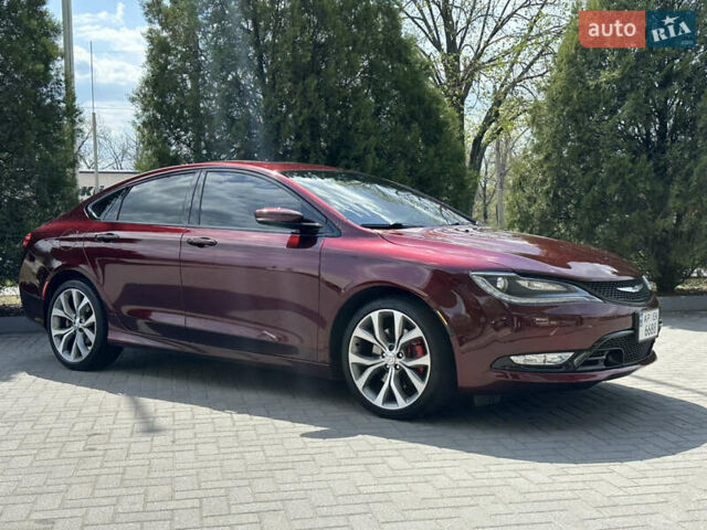 Красный Крайслер 200, объемом двигателя 3.6 л и пробегом 188 тыс. км за 14999 $, фото 3 на Automoto.ua