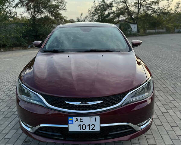 Красный Крайслер 200, объемом двигателя 3.6 л и пробегом 83 тыс. км за 13800 $, фото 1 на Automoto.ua