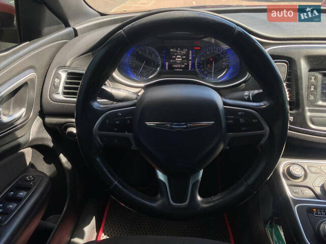 Красный Крайслер 200, объемом двигателя 2.4 л и пробегом 177 тыс. км за 9990 $, фото 21 на Automoto.ua