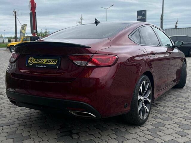 Красный Крайслер 200, объемом двигателя 3.6 л и пробегом 208 тыс. км за 13200 $, фото 6 на Automoto.ua