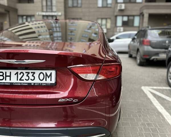 Красный Крайслер 200, объемом двигателя 2.36 л и пробегом 166 тыс. км за 11500 $, фото 19 на Automoto.ua
